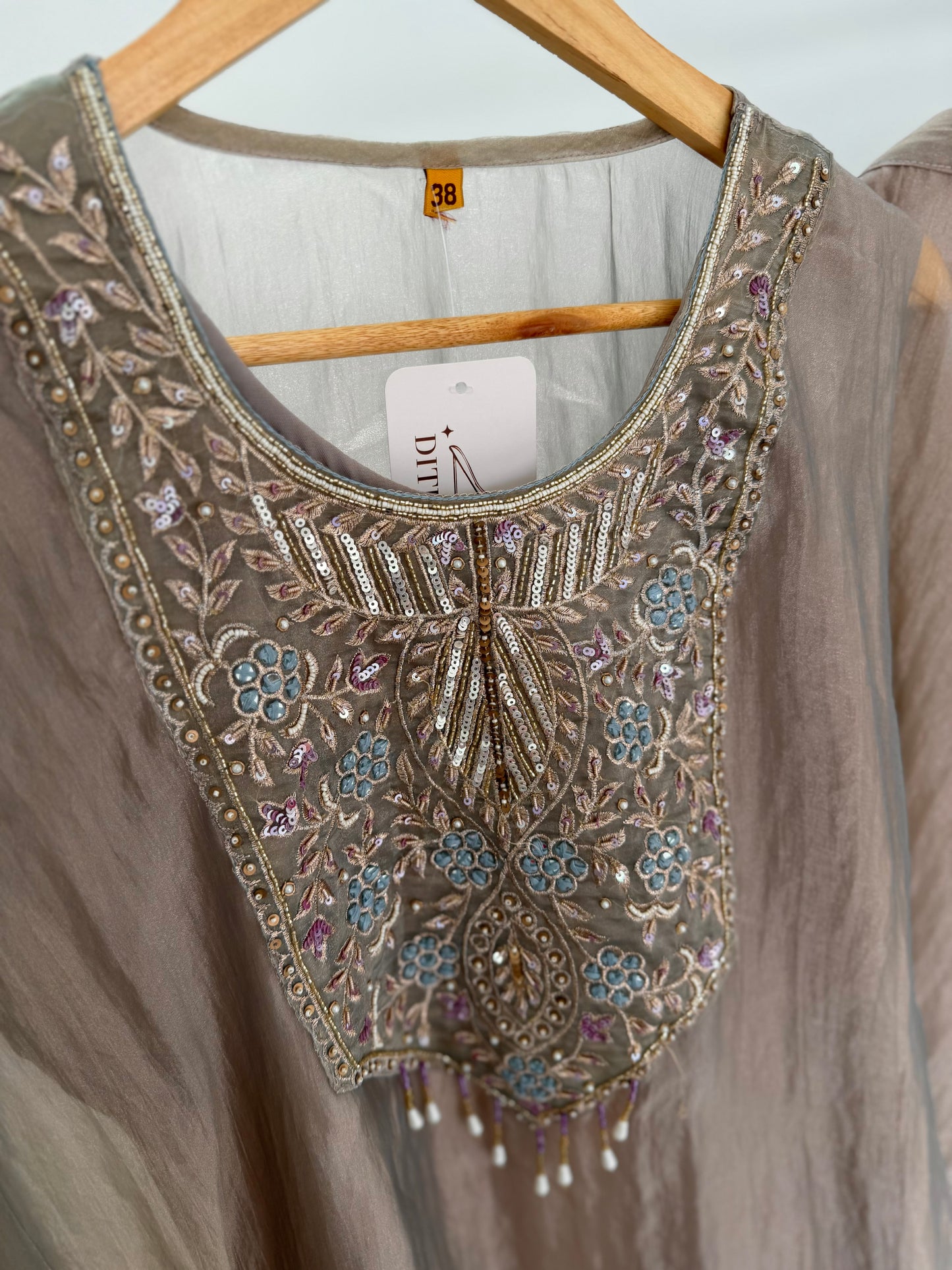 K615 - Tissue silk handwork kaftan with pants