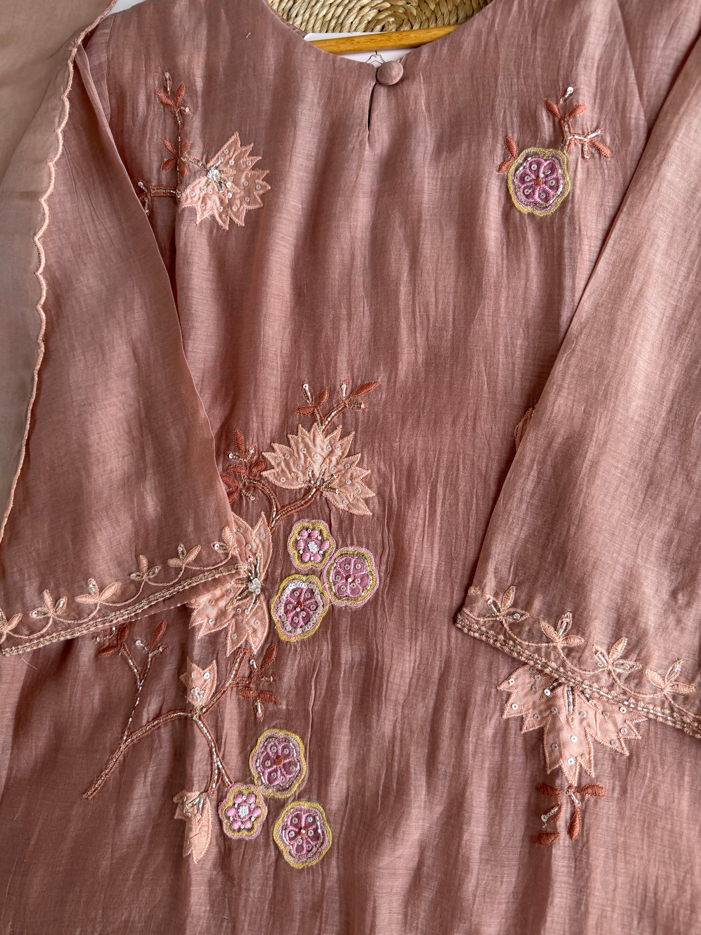 K630 - Mul chanderi appliqué Aline Kurti with pants and dupatta