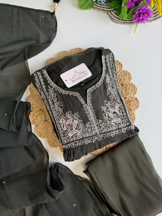 K565 - Mul chanderi handwork Anarkali with pants and dupatta