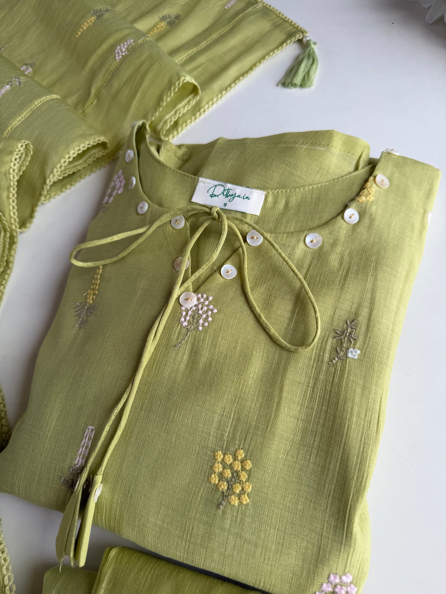 K736 - Surat Mul chanderi paisley embroidered Aline Kurti with pants and dupatta in 2 colours
