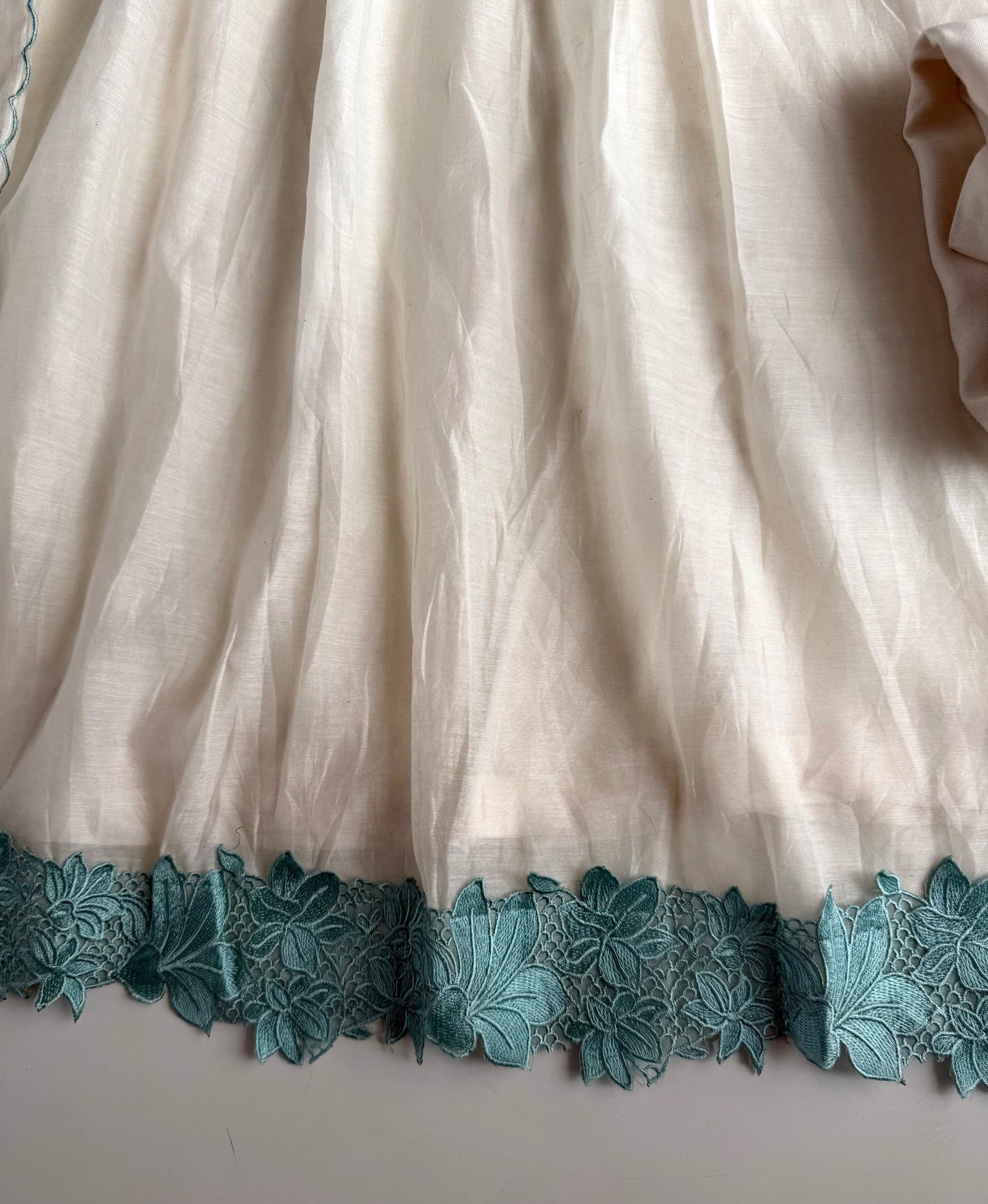 K622 - Mul chanderi appliqué embroidered Anarkali with pants and dupatta