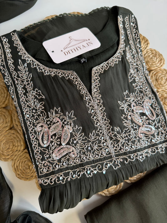 K565 - Mul chanderi handwork Anarkali with pants and dupatta