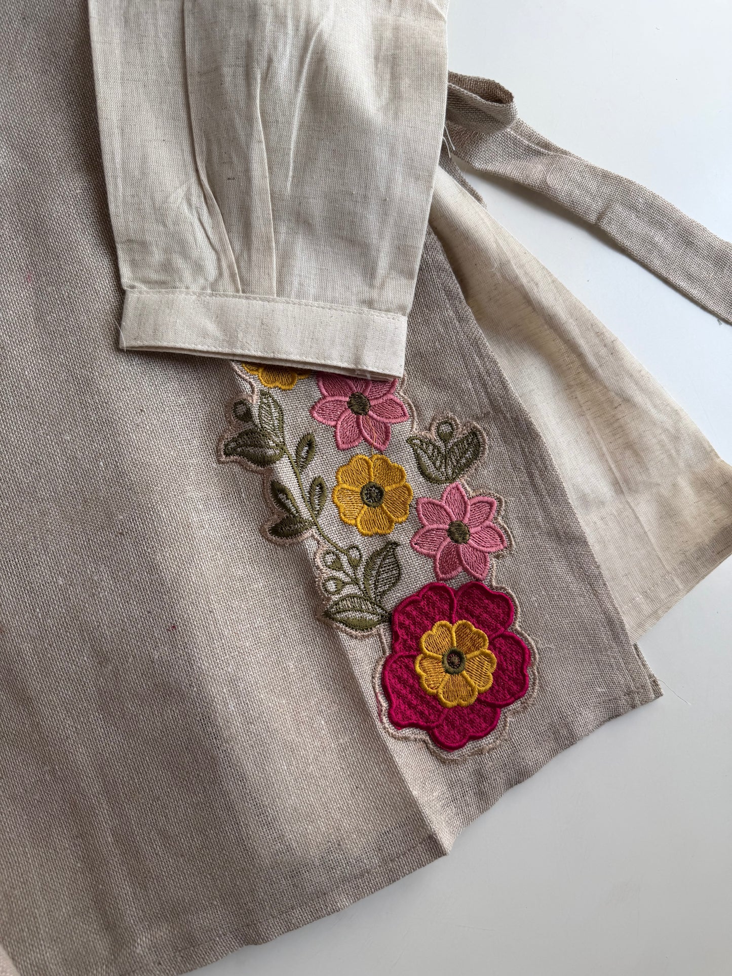 K083 - Jute linen embroidered coord set