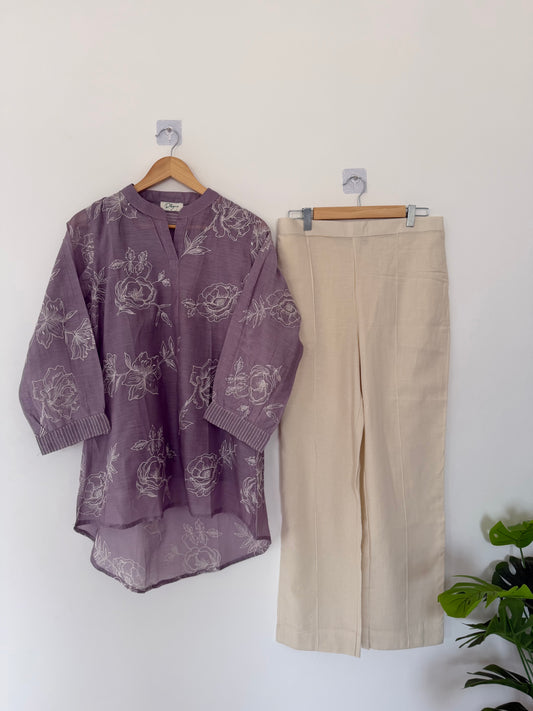 K672 - Mul chanderi embroidered coord set