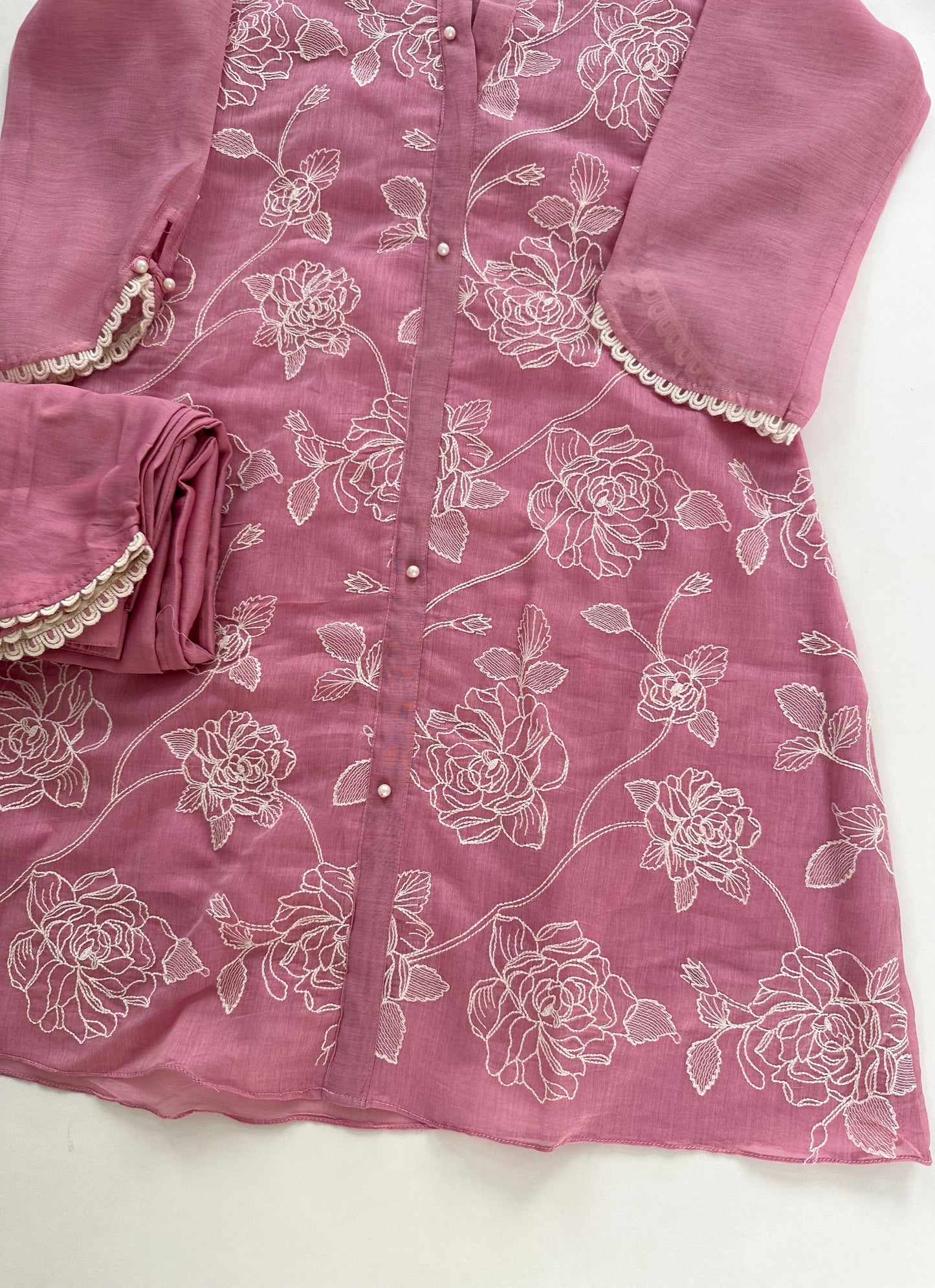 K039 - Mul Chanderi embroidered coord set