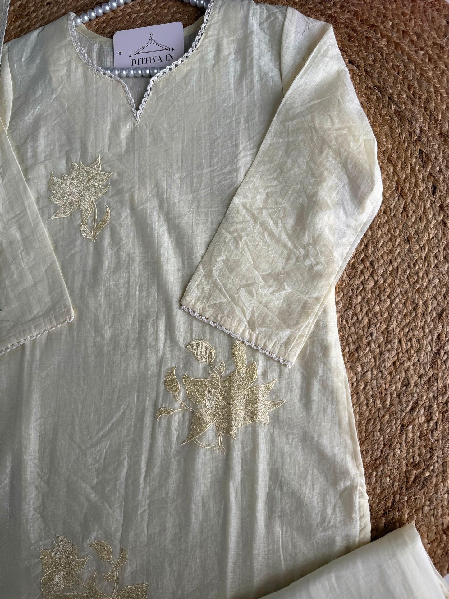 K006 - Crushed muslin embroidered straight Kurti with pants and dupatta