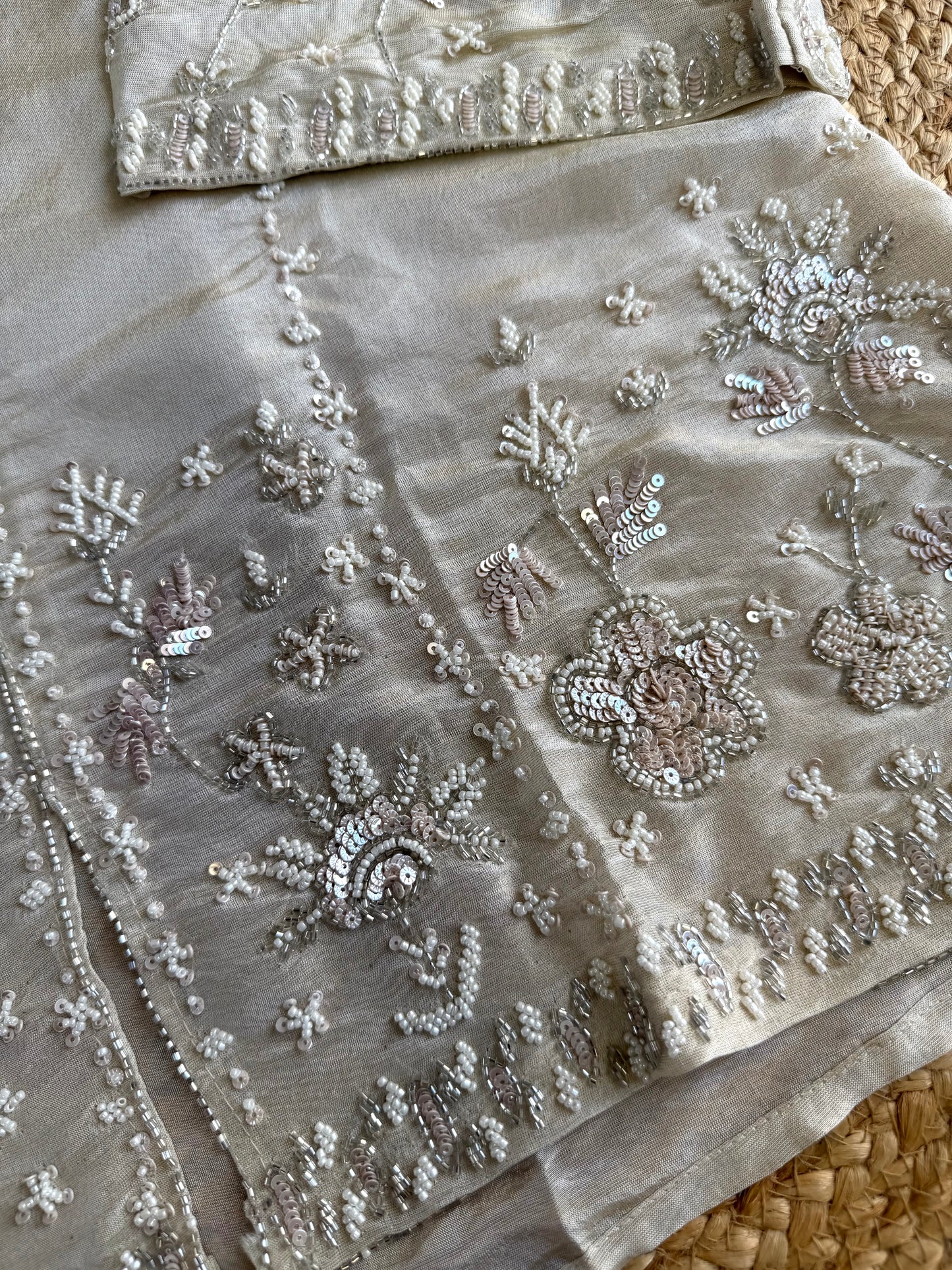 K555 - Tissue silk handwork Peplum top with inner and palazzo