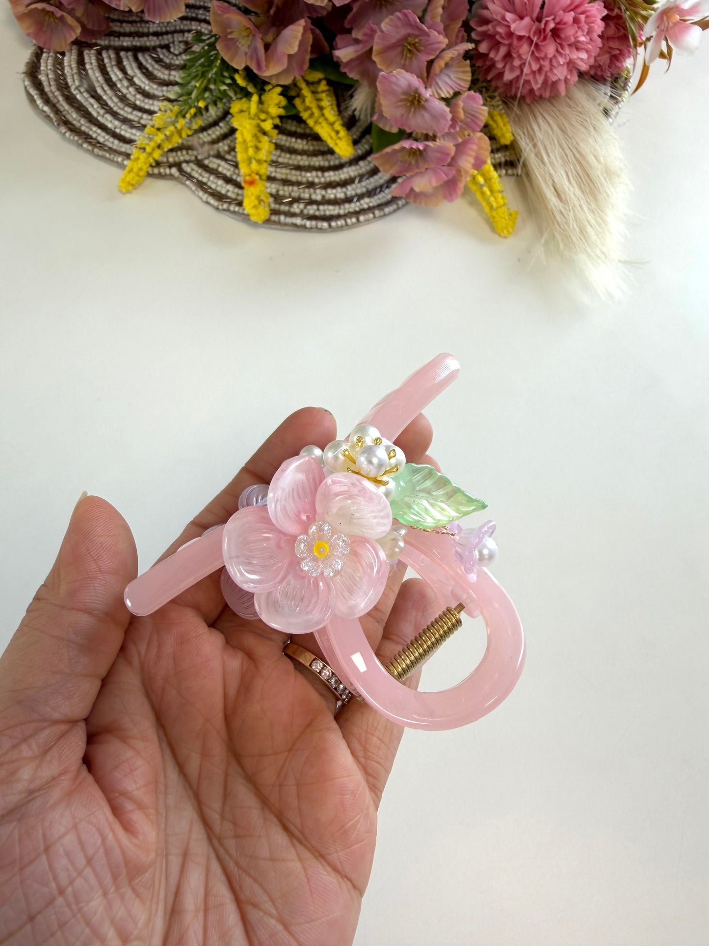 A055 - Korean hair clutch in 2 colours