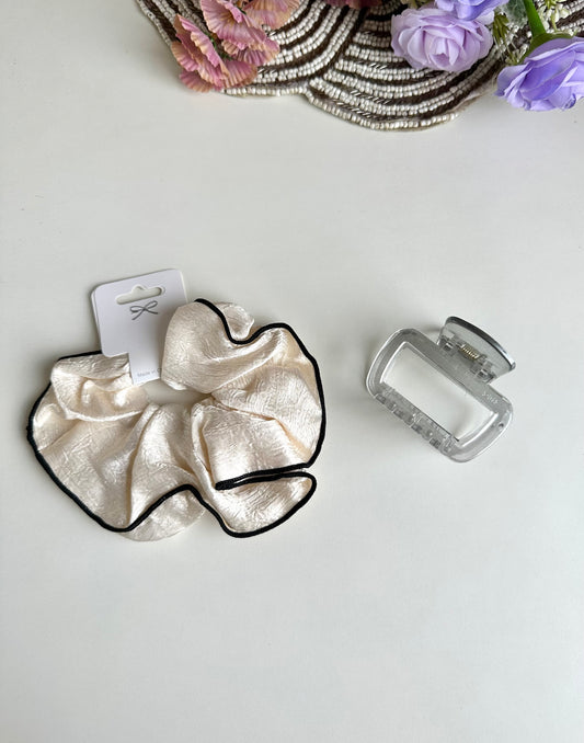 A041 - Combo - 1 Hair scrunch & 1 Hair clip