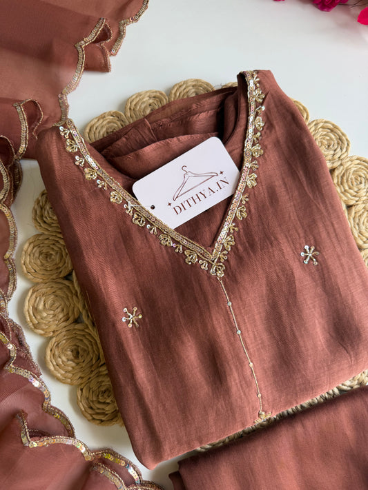 K544 - Mul Chanderi Handwork aline Kurti with pants and dupatta