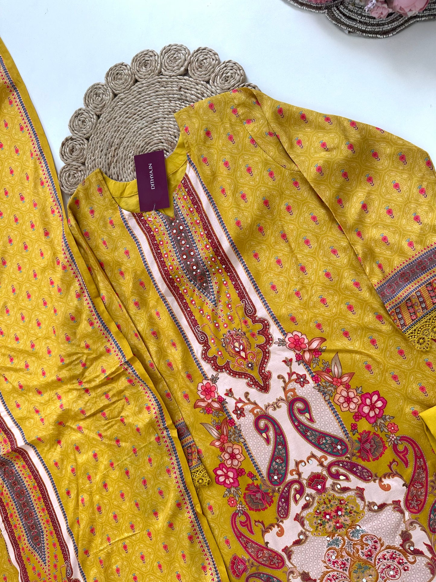 K134 - Muslin Paki print straight kurti with pants and dupatta.