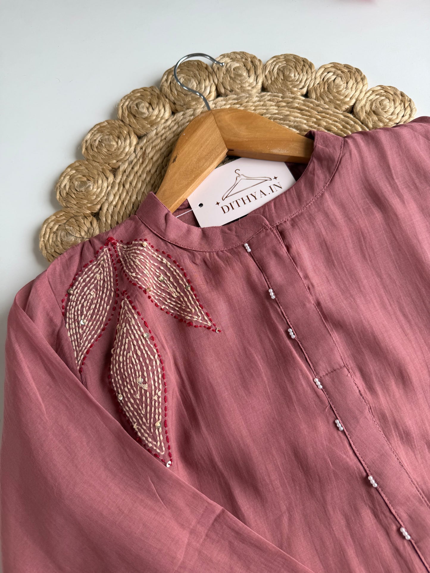 K139 - Mul chanderi embroidered coord set