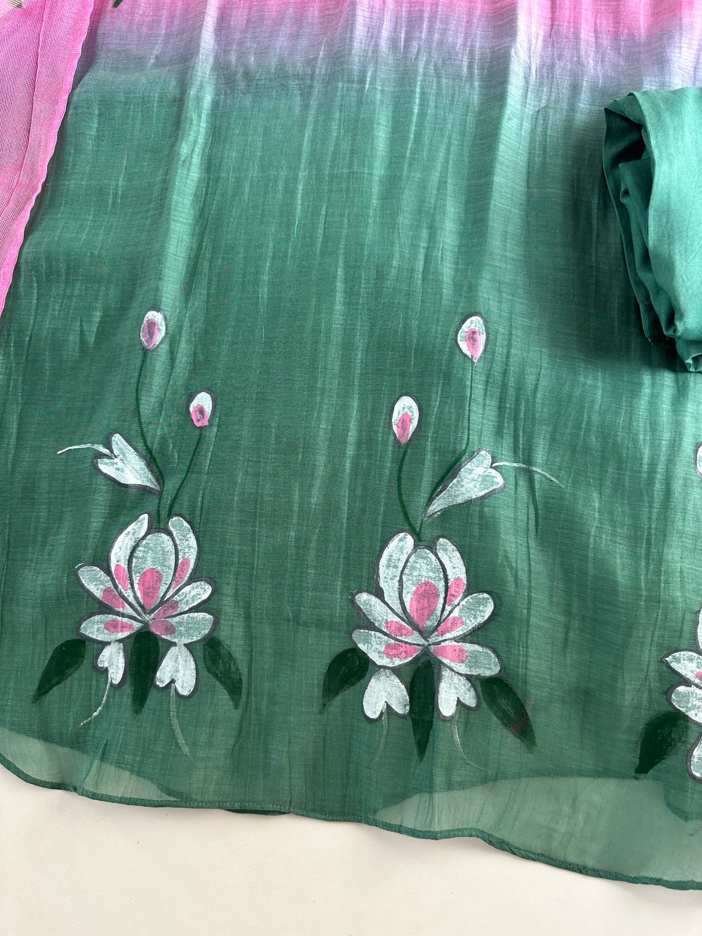 K257 - Mul Chanderi ombré handpainted Aline Kurti with pants and dupatta