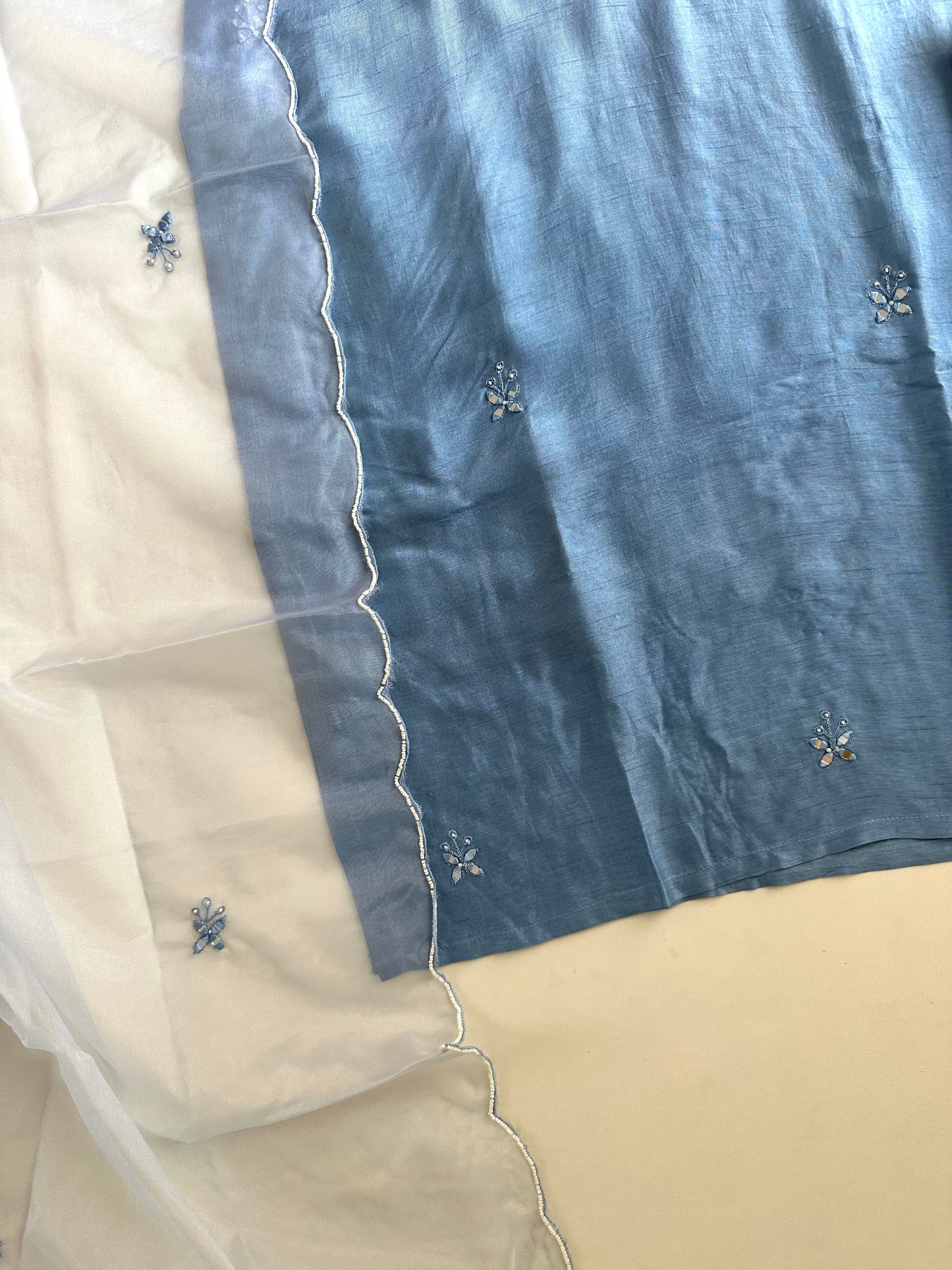 D060 - Dola silk straight kurti with pants and dupatta