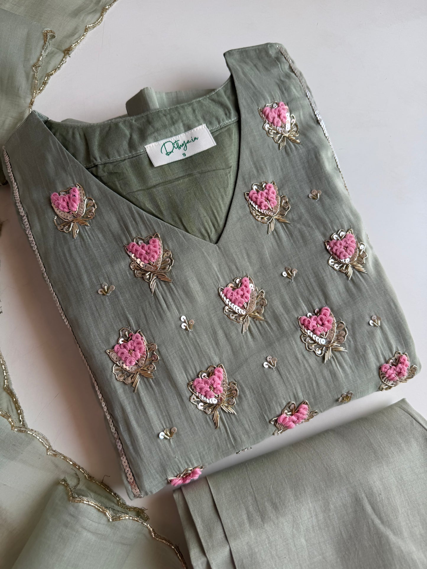 K640 - Surat Mul chanderi handwork Anarkali with pants and dupatta