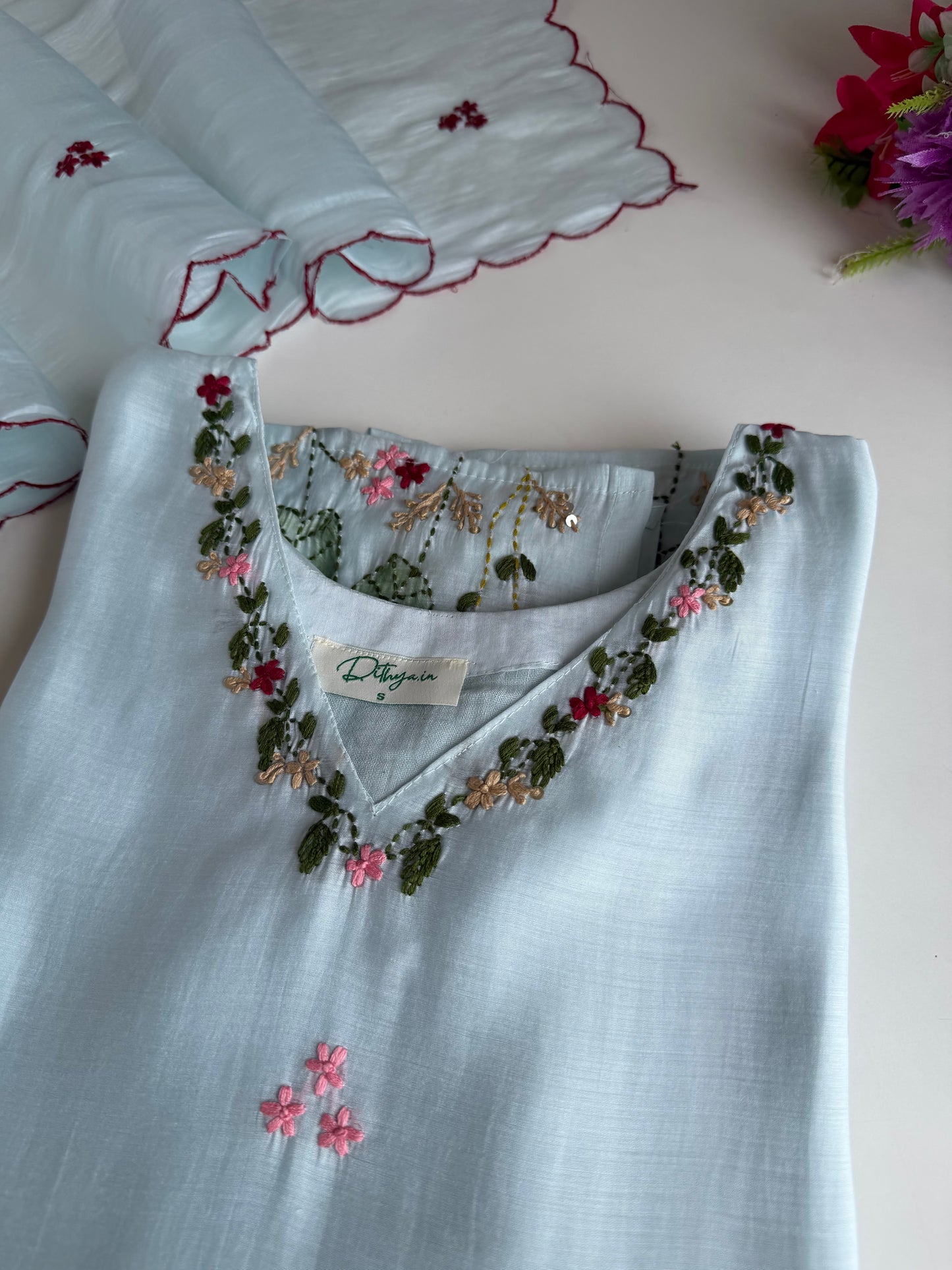 K516 - Surat Mul chanderi embroidered straight Kurti with pants and dupatta in 2 colours