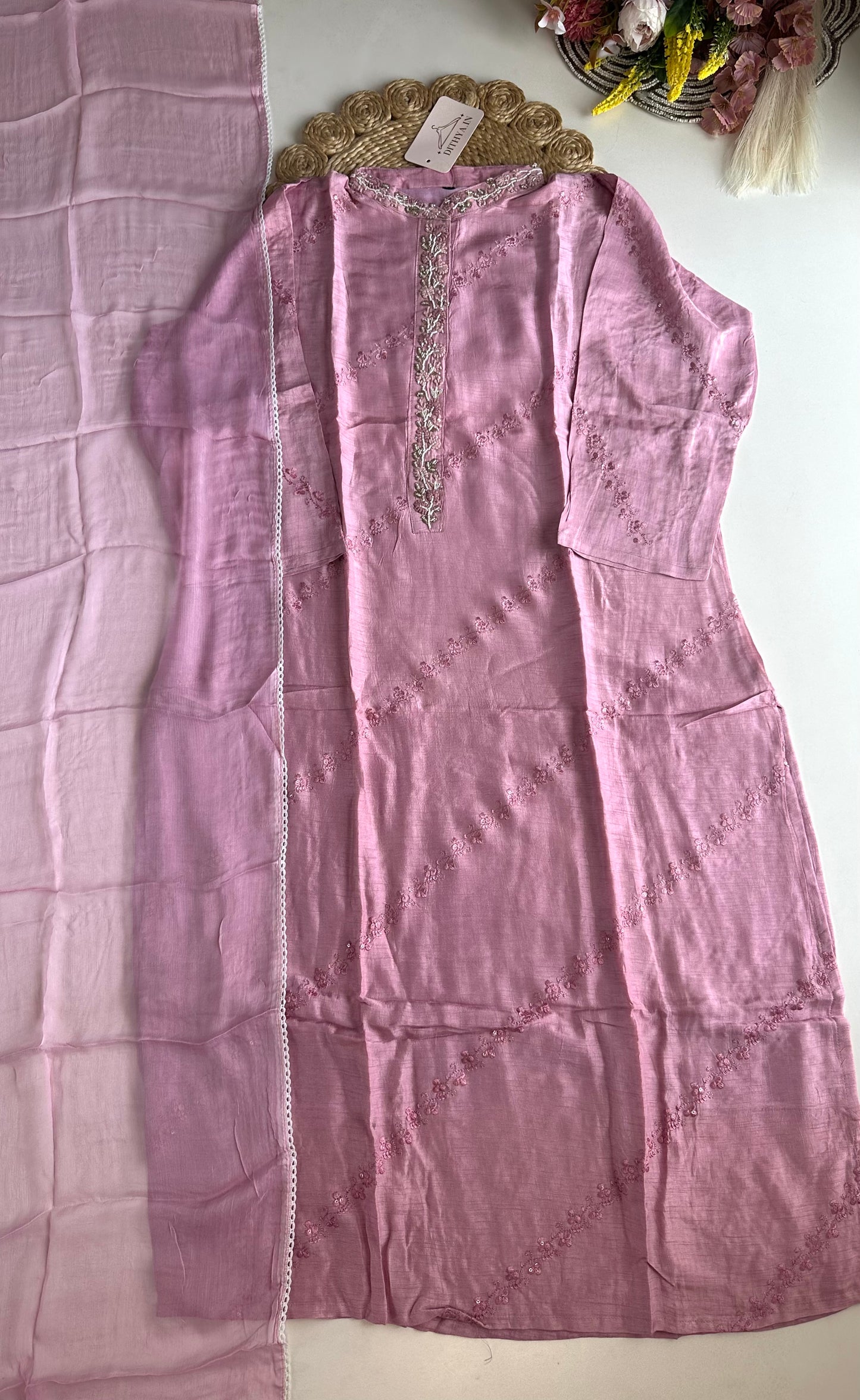 D439 - Dola silk straight kurti and dupatta