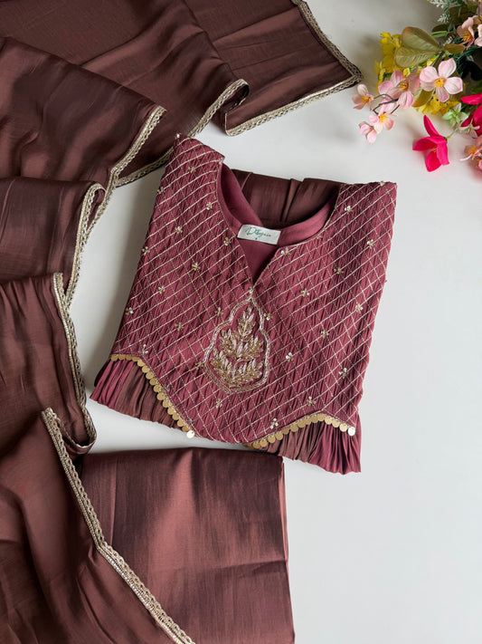 K737 -Surat Mul chanderi Handwork Anarkali with pants and dupatta