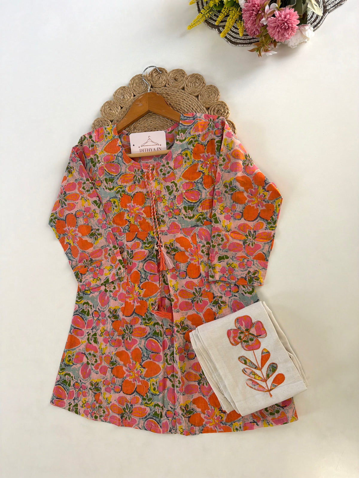 K376 – Besticktes Coord-Set aus Mul-Baumwolle