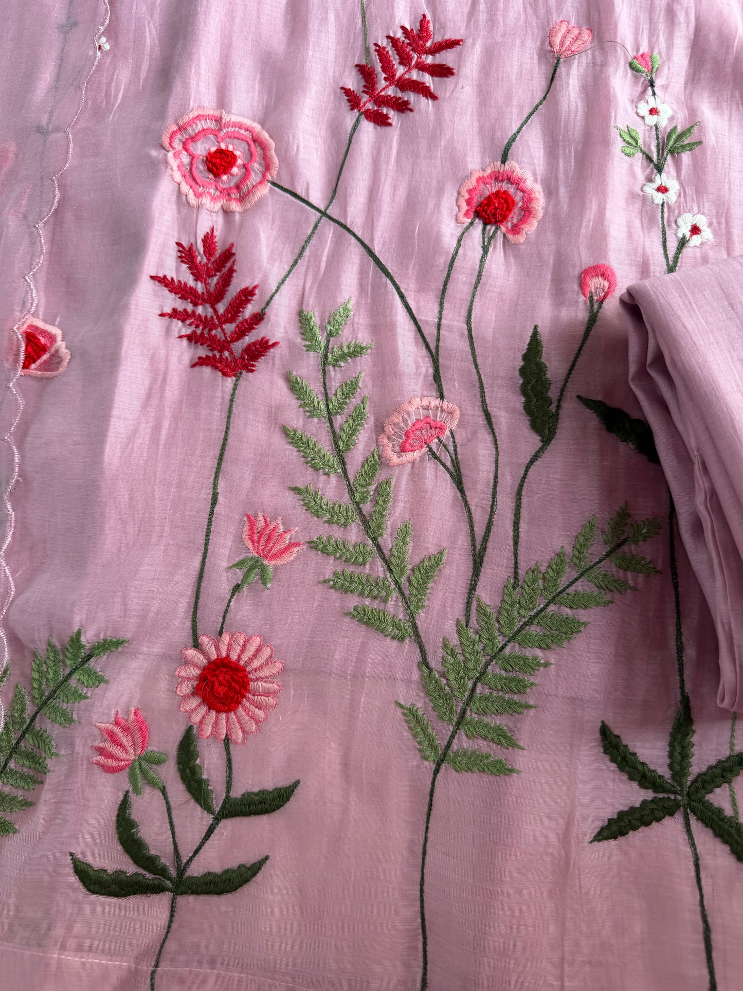 K632 - Mul Chanderi 3D appliqué work straight Kurti with pants and dupatta