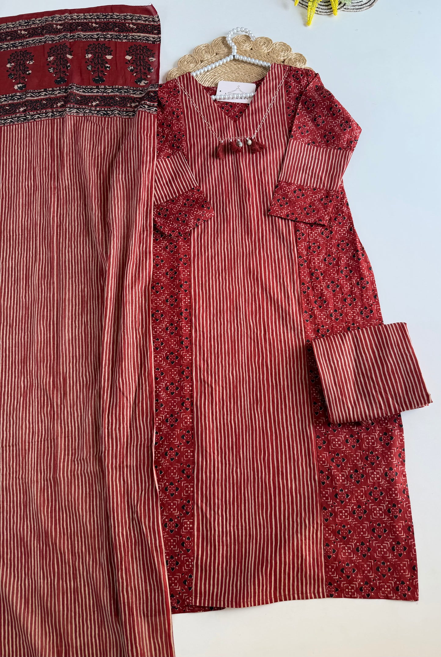 K680 - Mul cotton printed straight Kurti with pants and dupatta