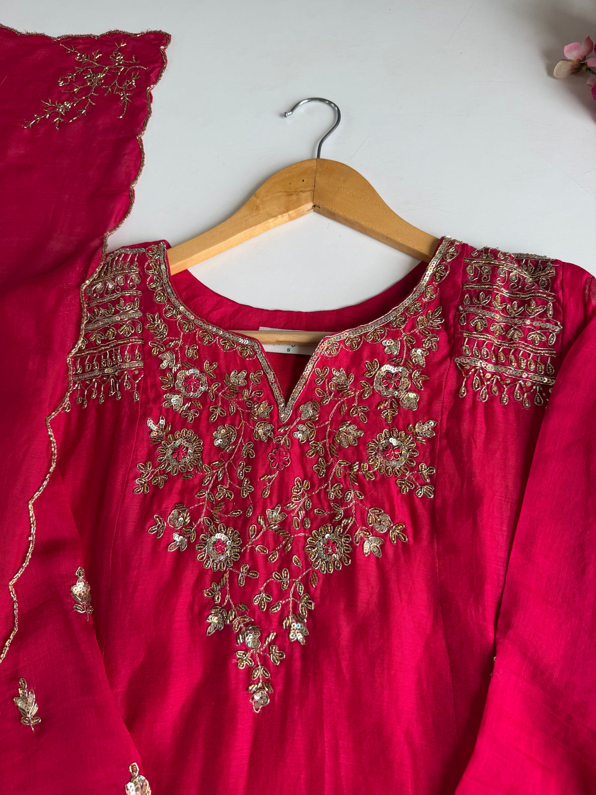 K625 - Mul chanderi handwork aline Kurti with pants and dupatta