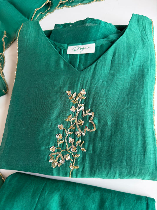 K714 - Mul chanderi handwork Aline Kurti with pants and dupatta