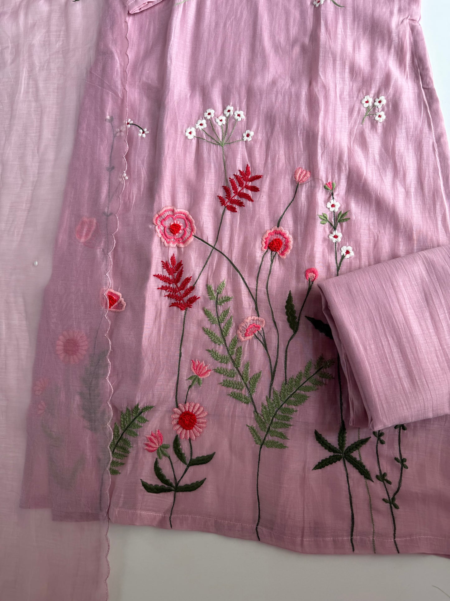 K632 - Mul Chanderi 3D appliqué work straight Kurti with pants and dupatta