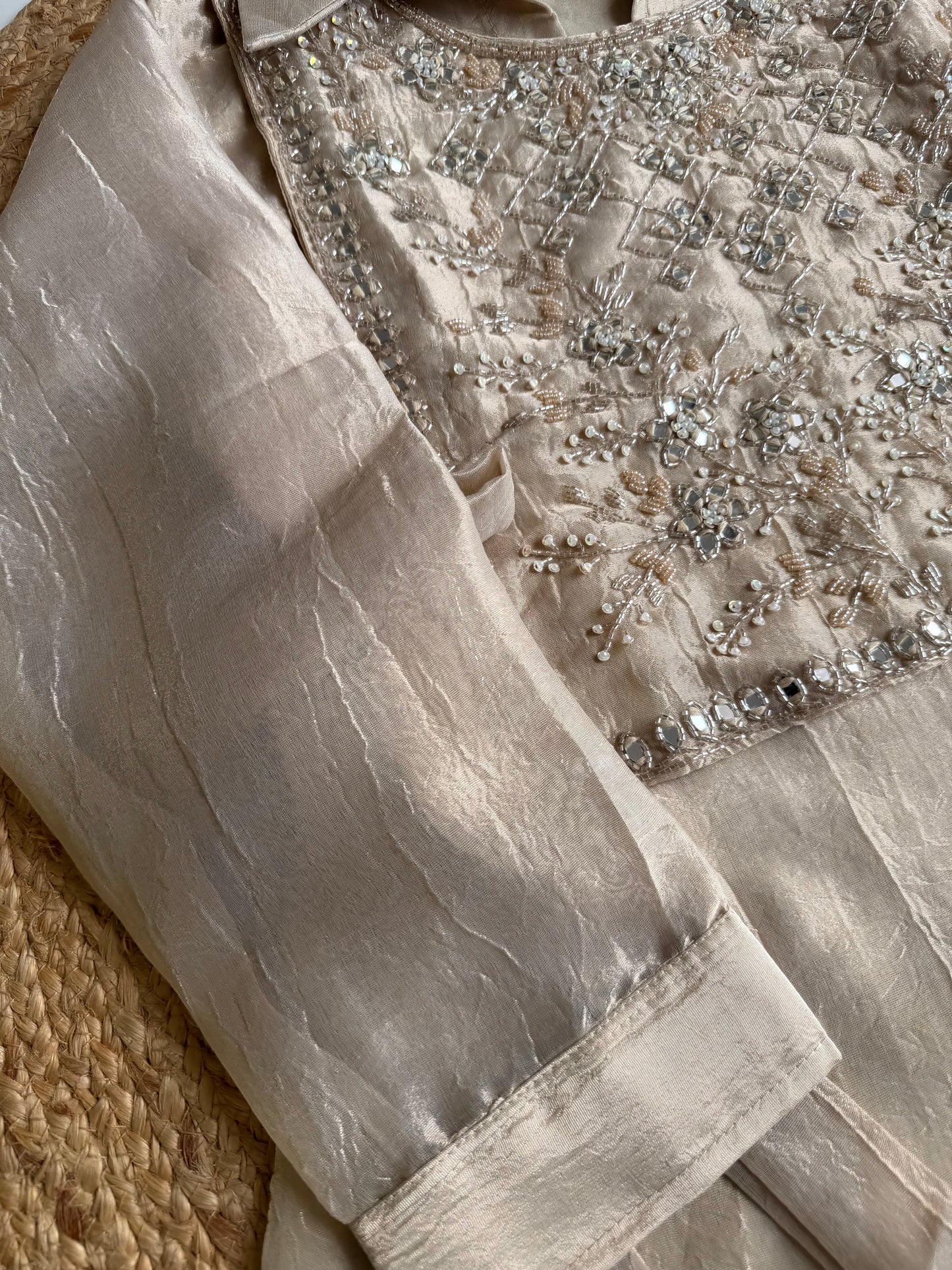 K239 - Crush tissue silk handwork coord set