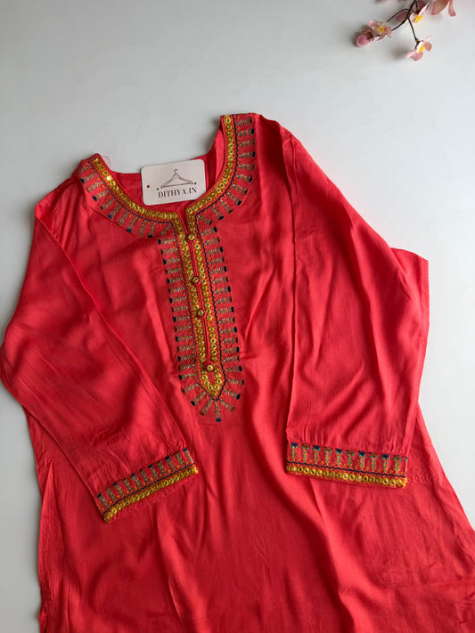 D789-Muslin straight Kurti