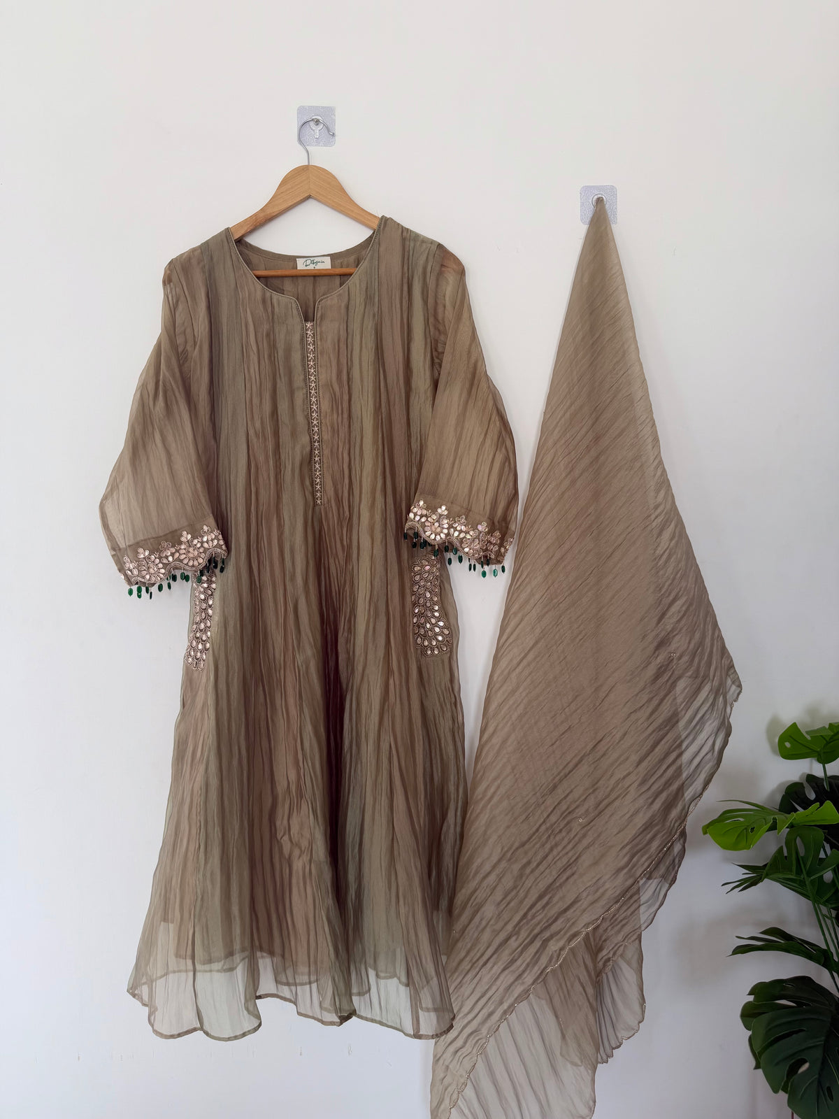 K723 - Crush tissue handwork Anarkali with pants and dupatta
