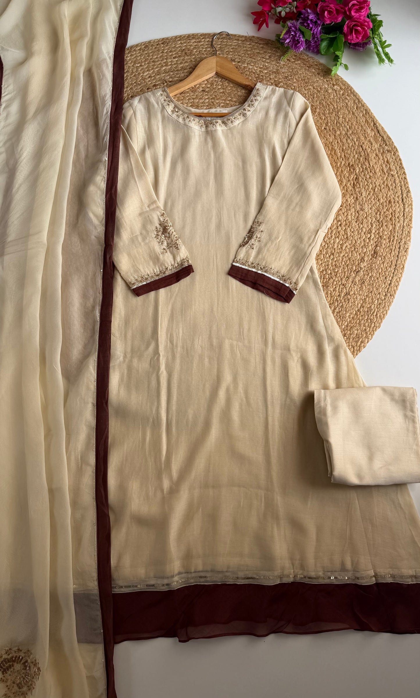 K513 - Mul chanderi handwork aline Kurti with pants and dupatta