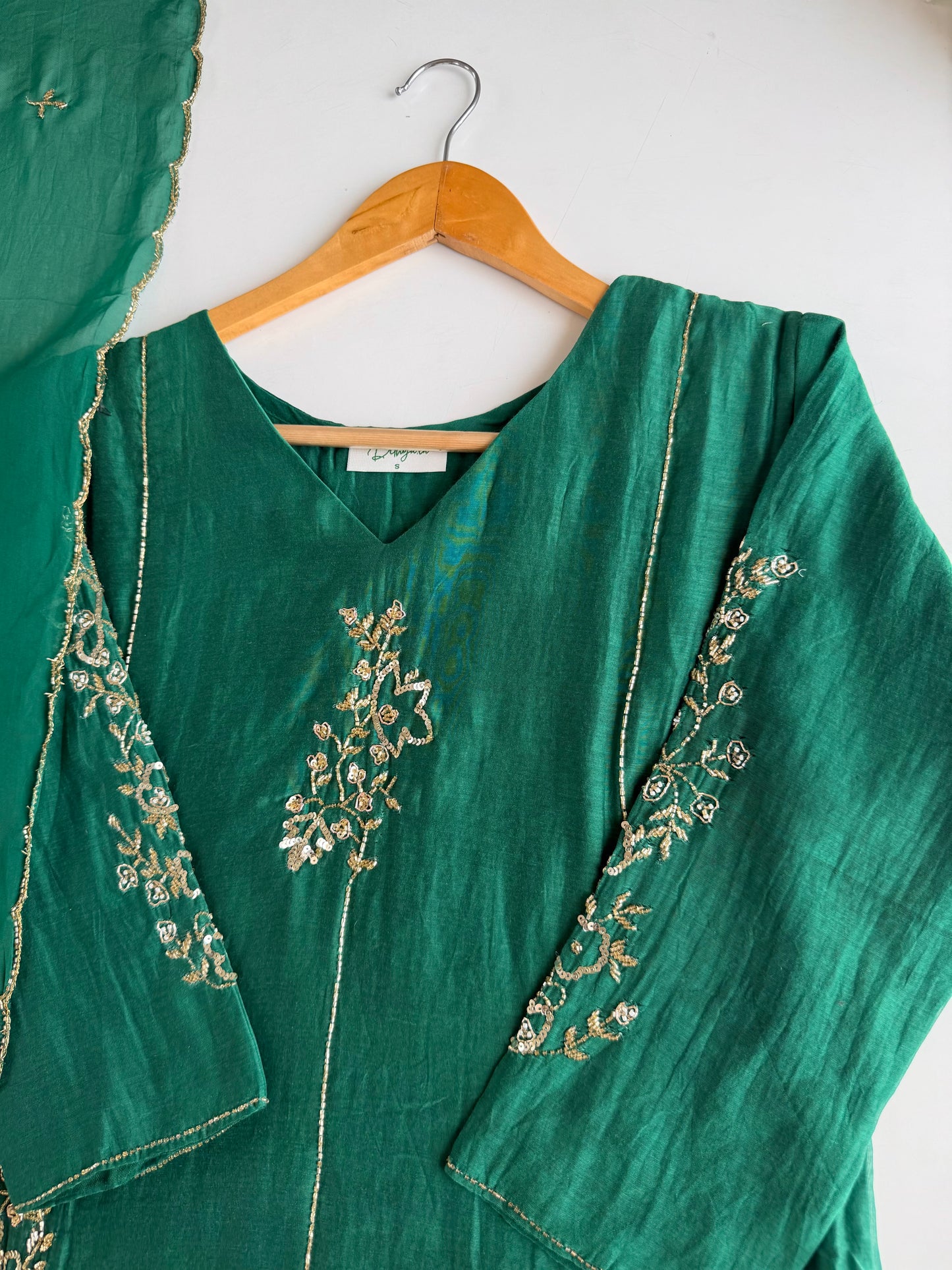 K714 - Mul chanderi handwork Aline Kurti with pants and dupatta