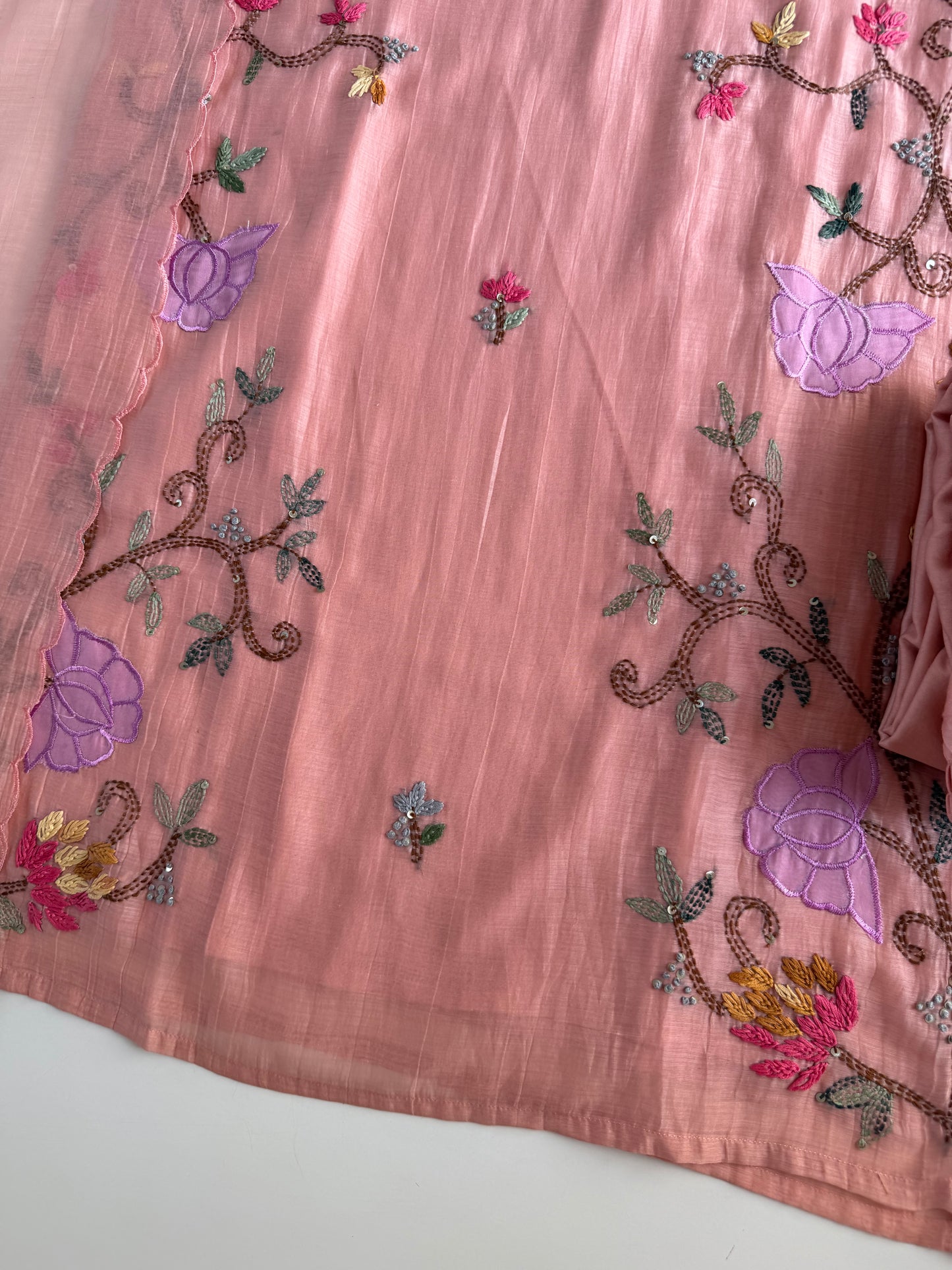 K274 - Mul chanderi appliqué embroidered straight Kurti with pants and dupatta