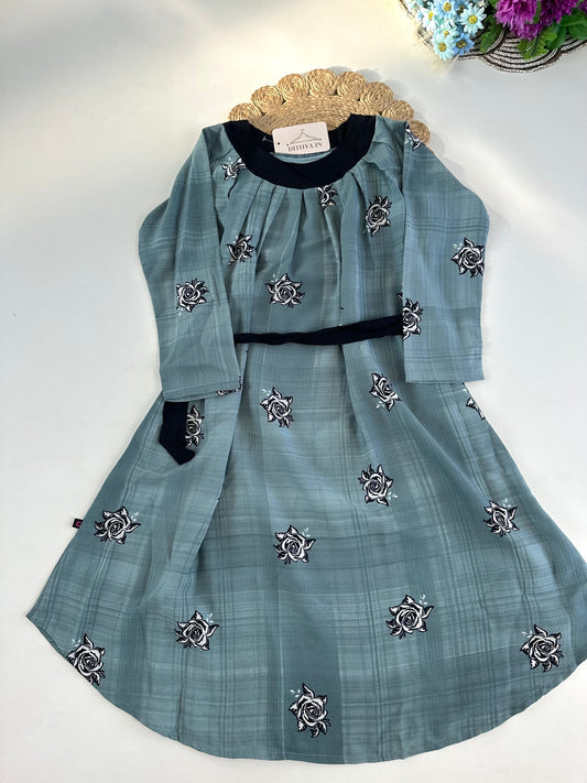 D717- Dress
