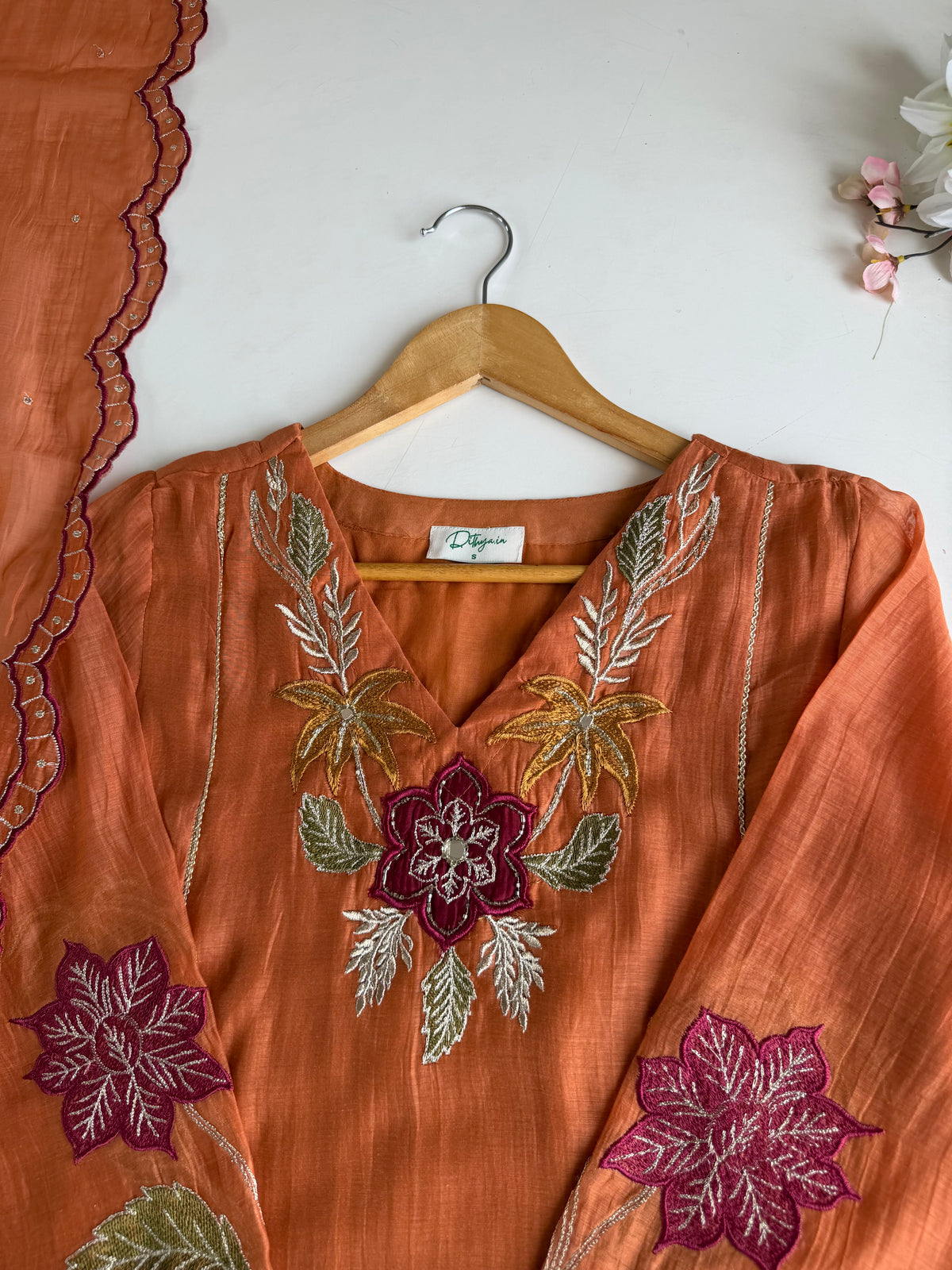 K713 - Mul chanderi appliqué embroidered Aline Kurti with pants and dupatta