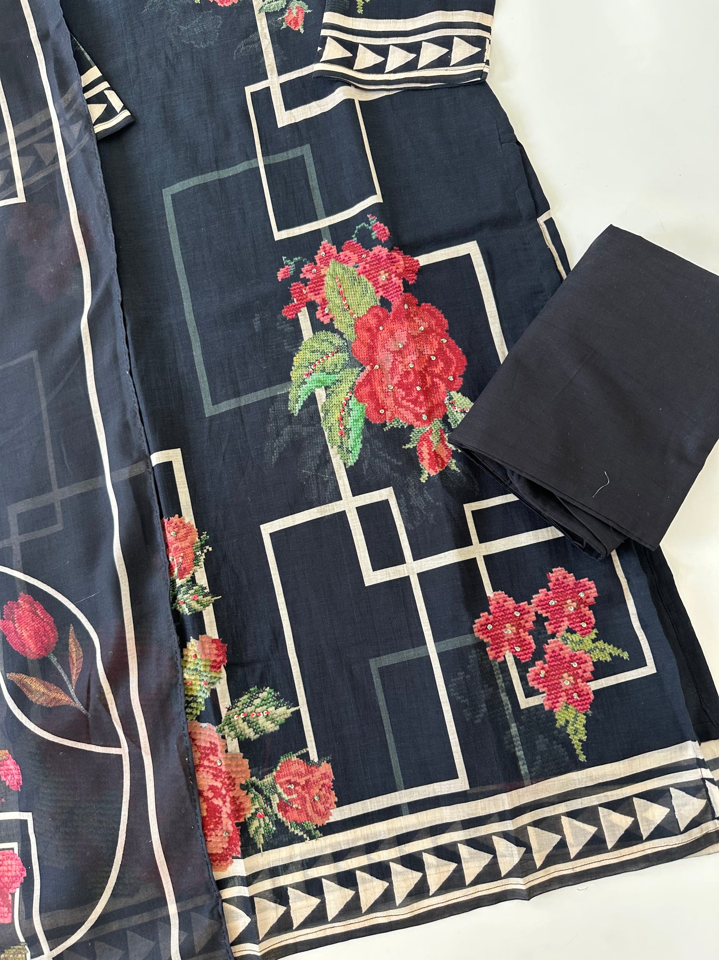 K020 - Mul cotton printed straight Kurti with pants and dupatta