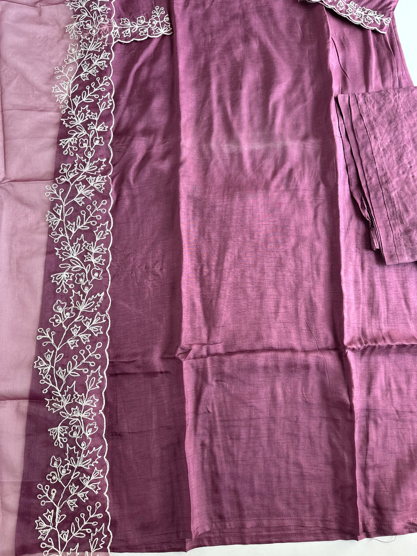 D421-Dola silk straight kurti with pants and dupatta