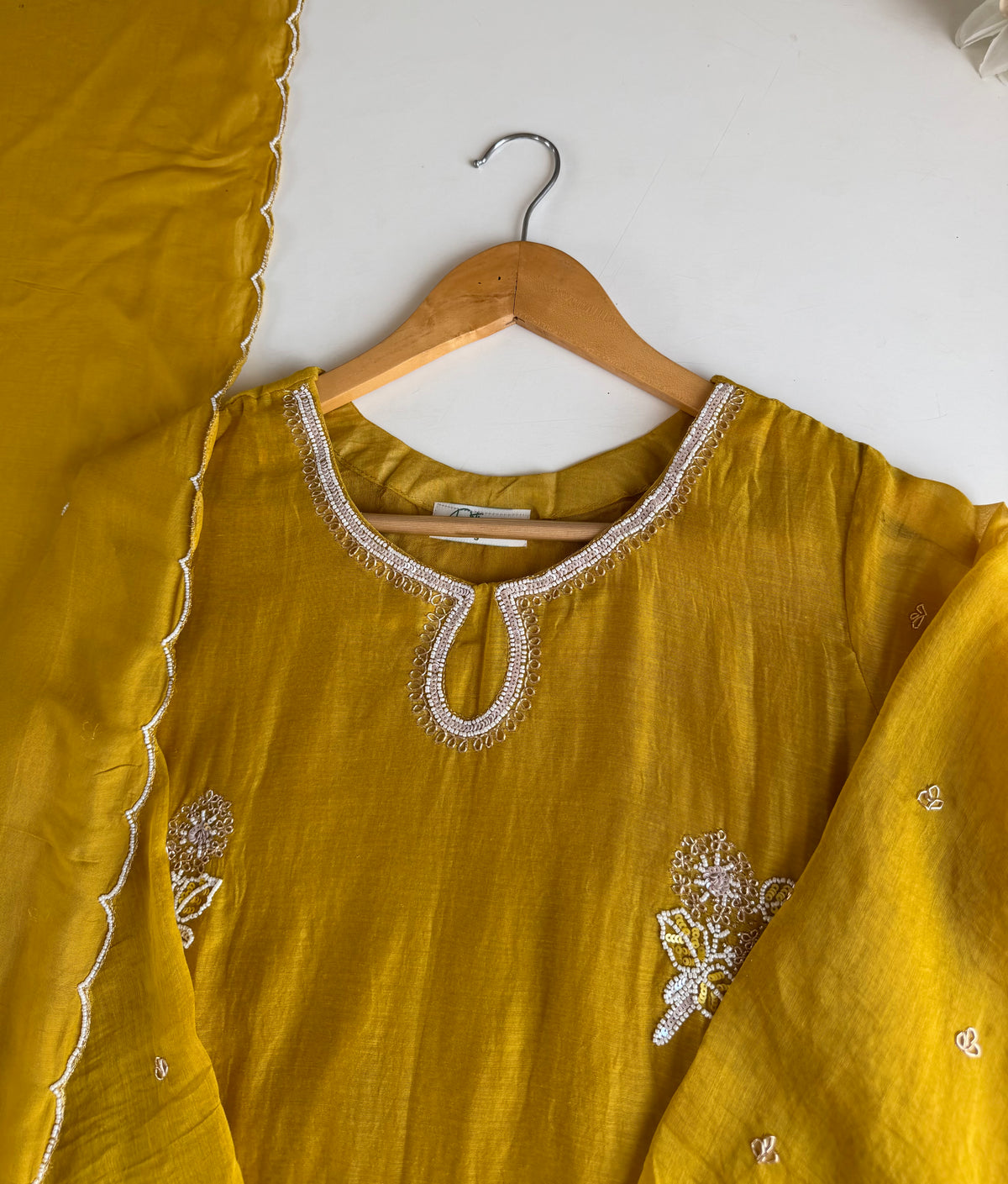 K582 - Mul chanderi handwork aline Kurti with pants and dupatta