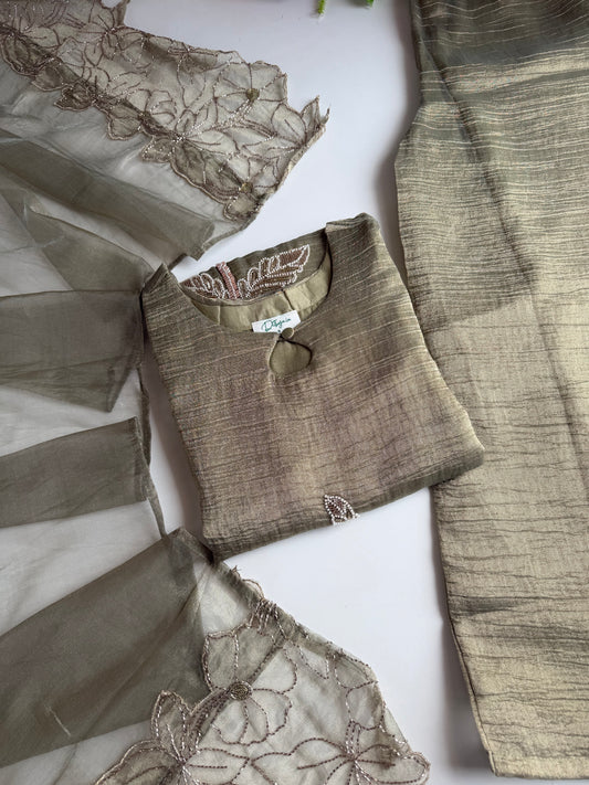 K511 - Crushed tissue silk handwork short Kurti with divider pants and dupatta