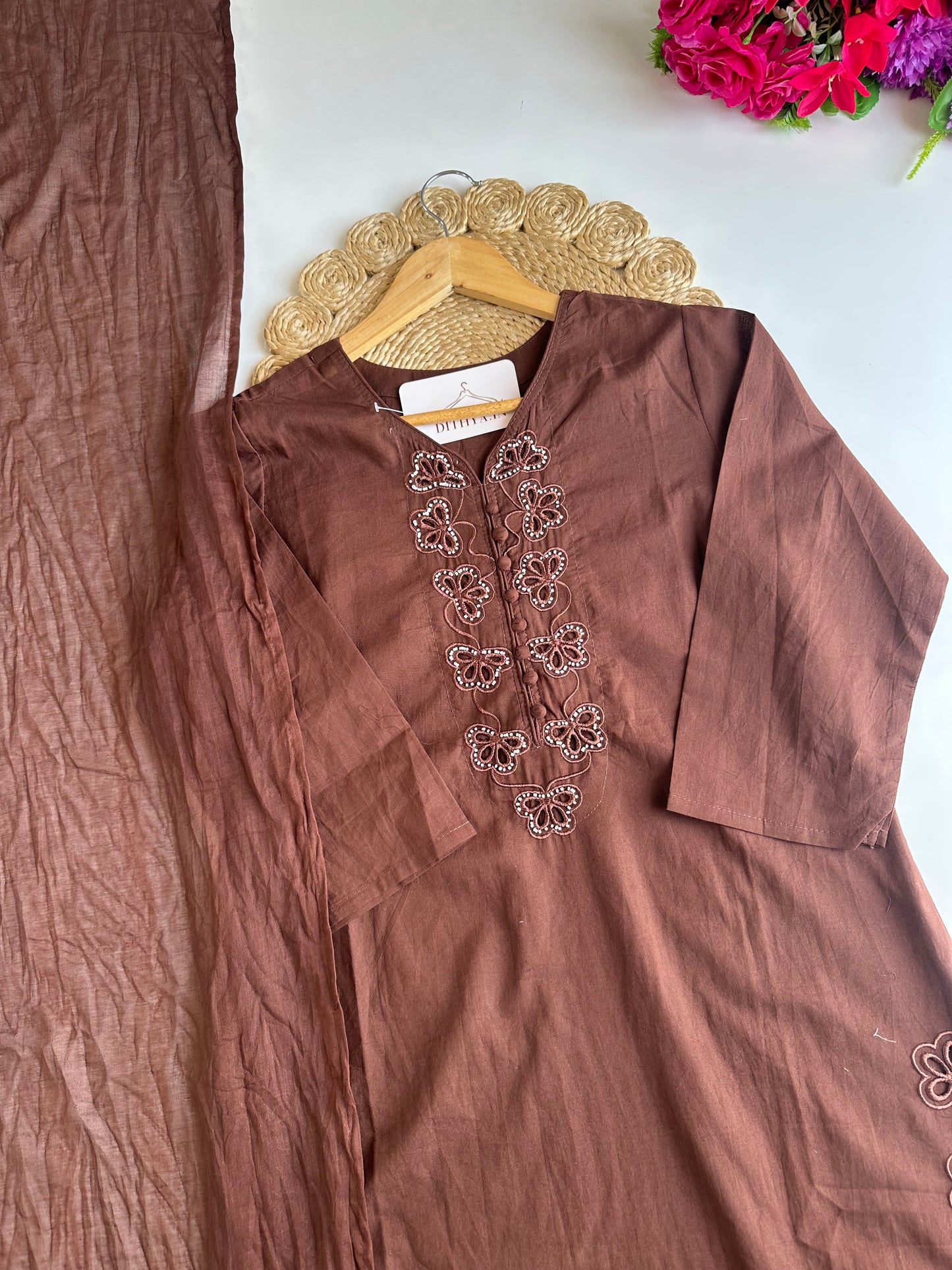 K728 - Mul cotton cut work straight Kurti with pants and dupatta