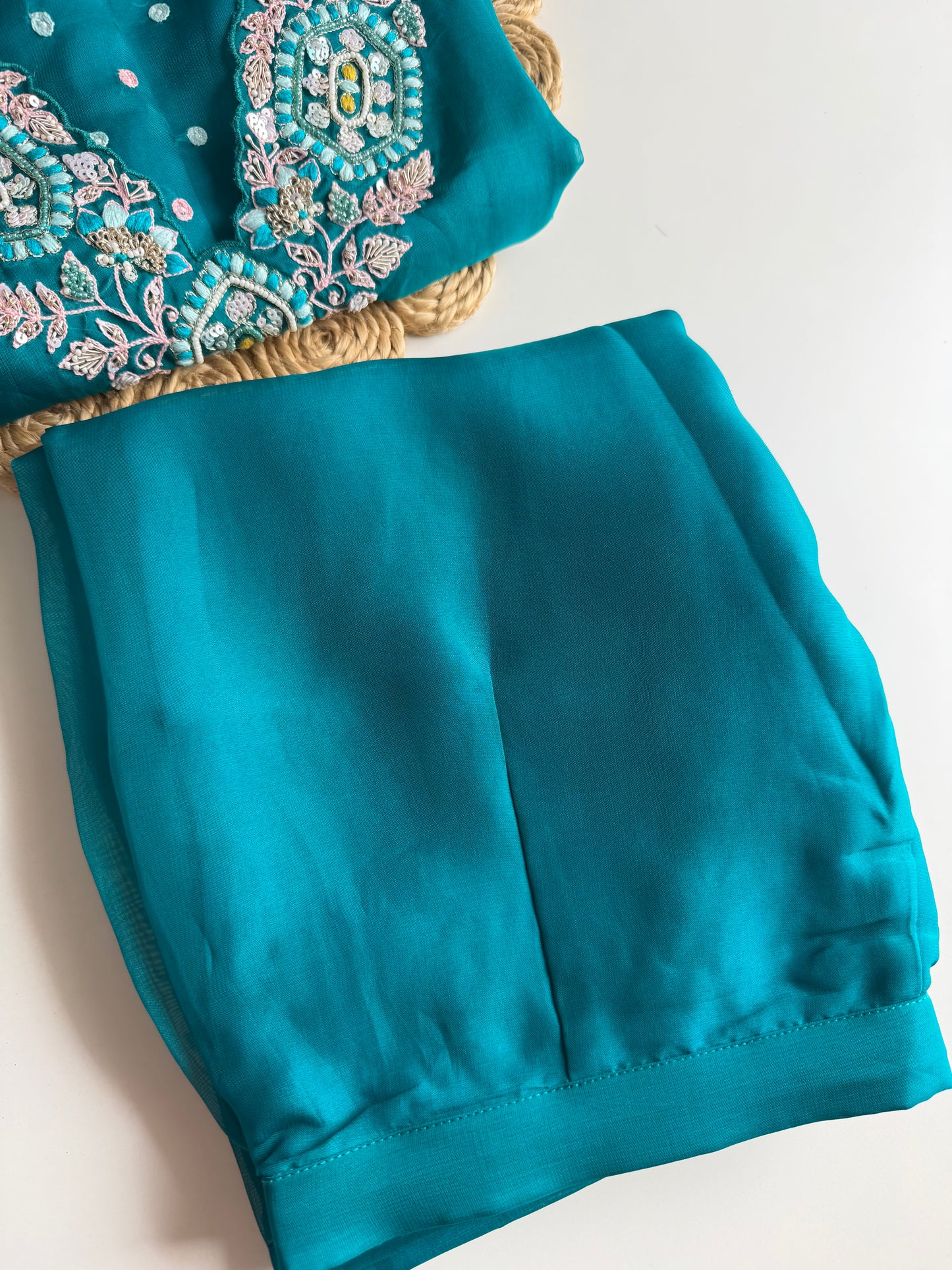 K115 - Georgette handwork Kurti with inner and pants