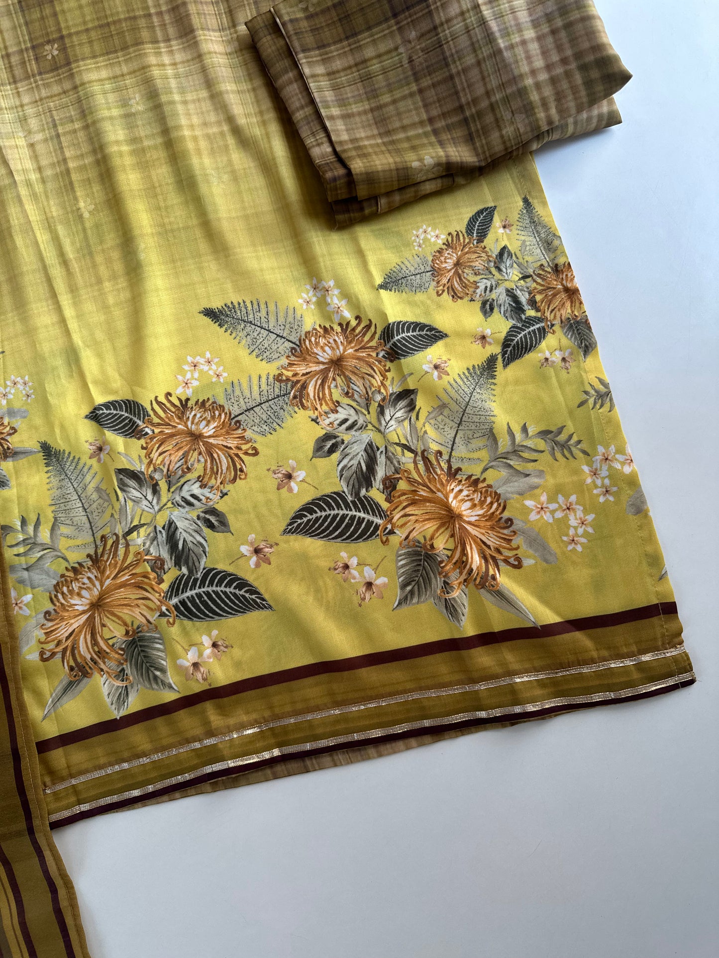 D512-Rayon straight Kurti with pants and dupatta