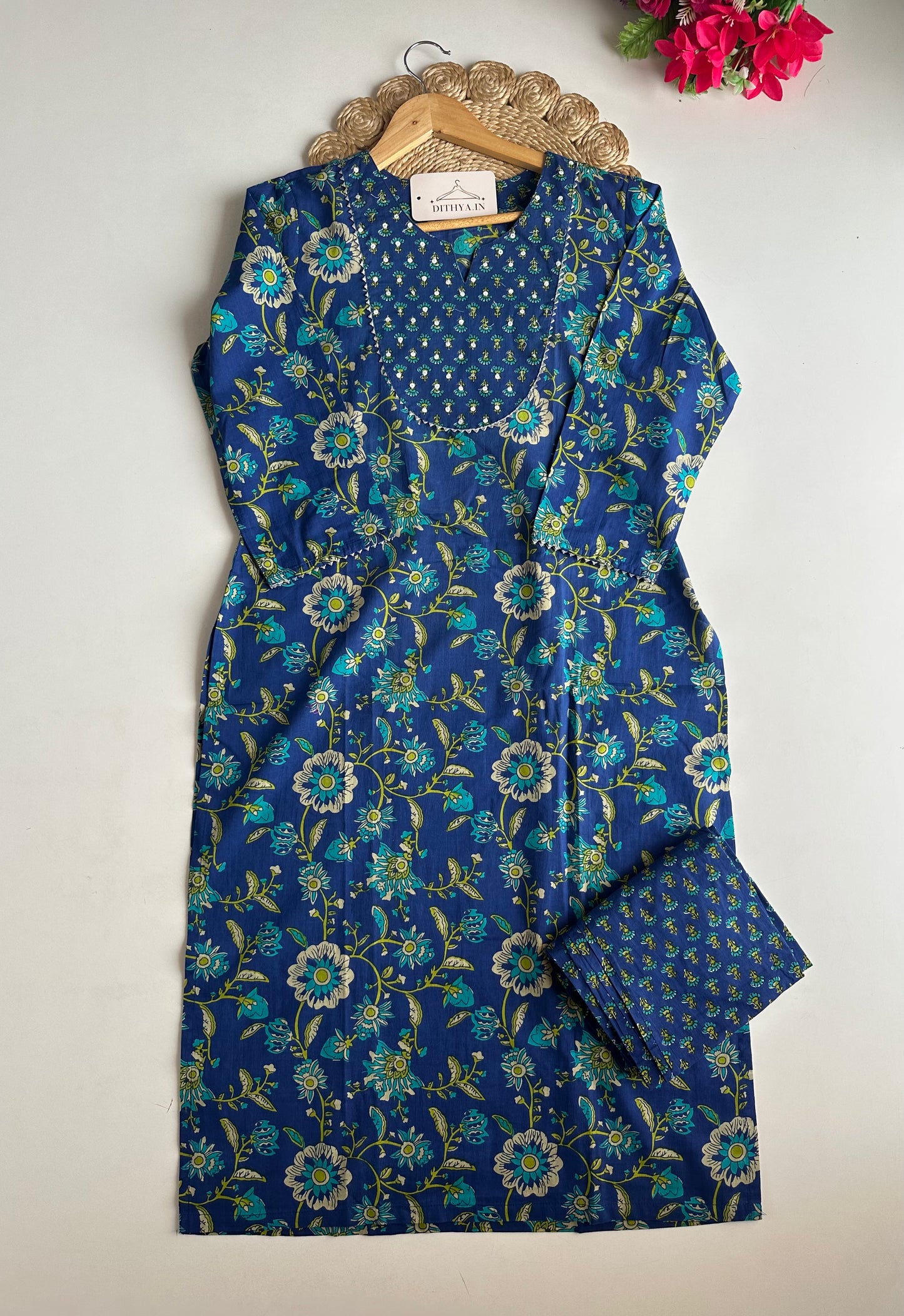 D573-Cotton straight Kurti with pants
