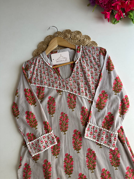 D589-Cotton straight Kurti with pants