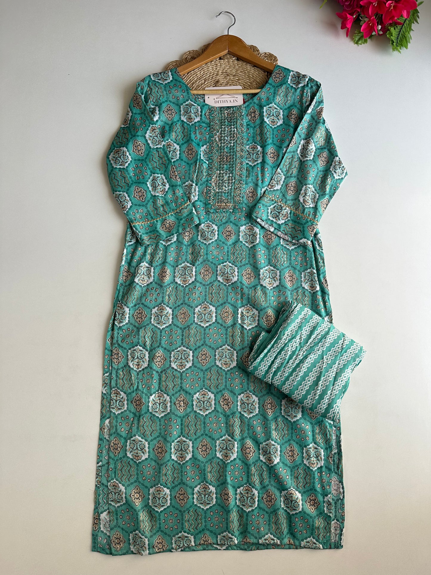 D597-Cotton straight Kurti with pants