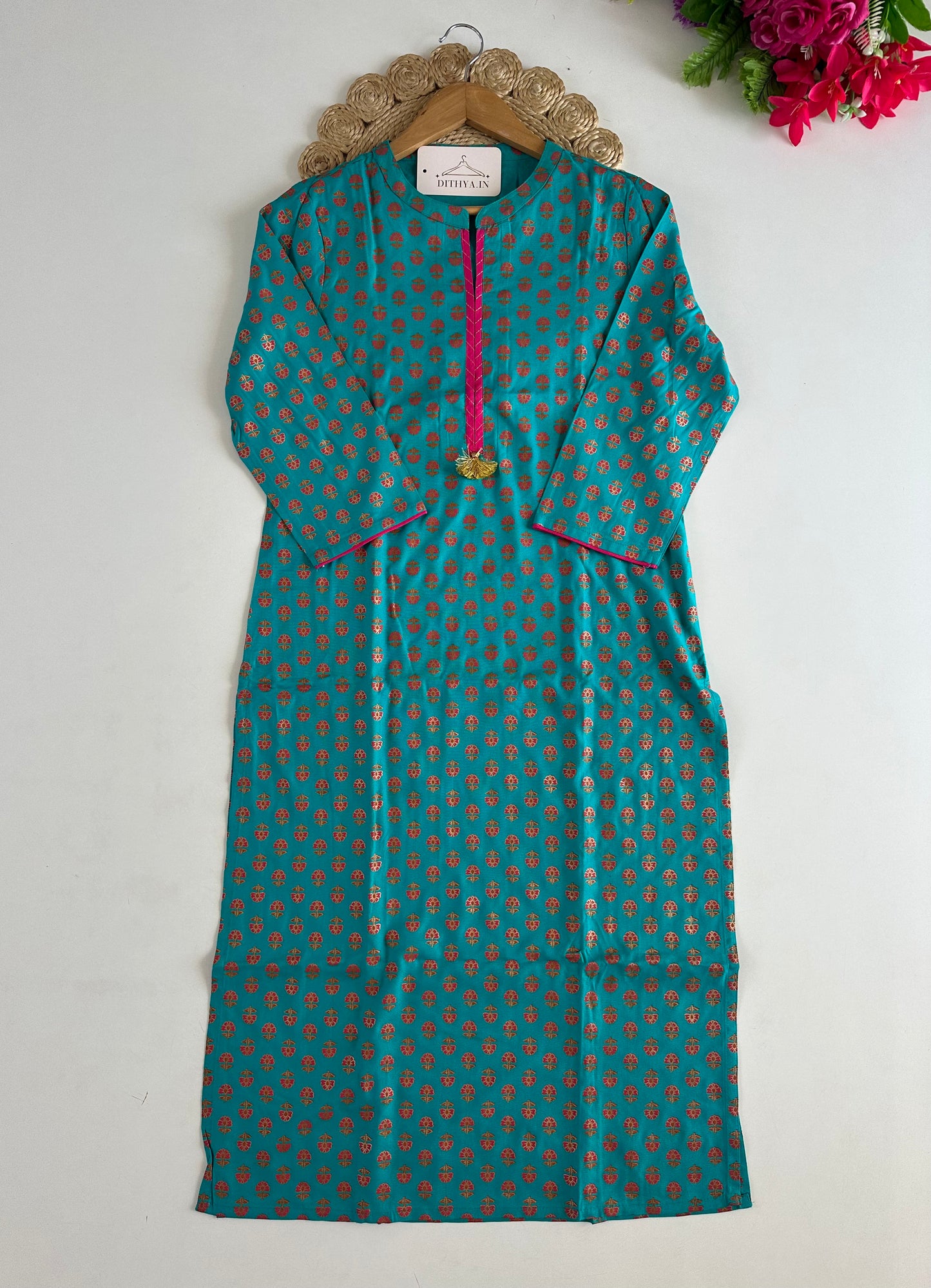 D600-Silk straight Kurti