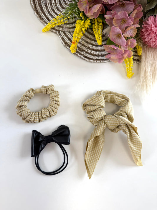 A058 - Set of 3 hair scrunchies