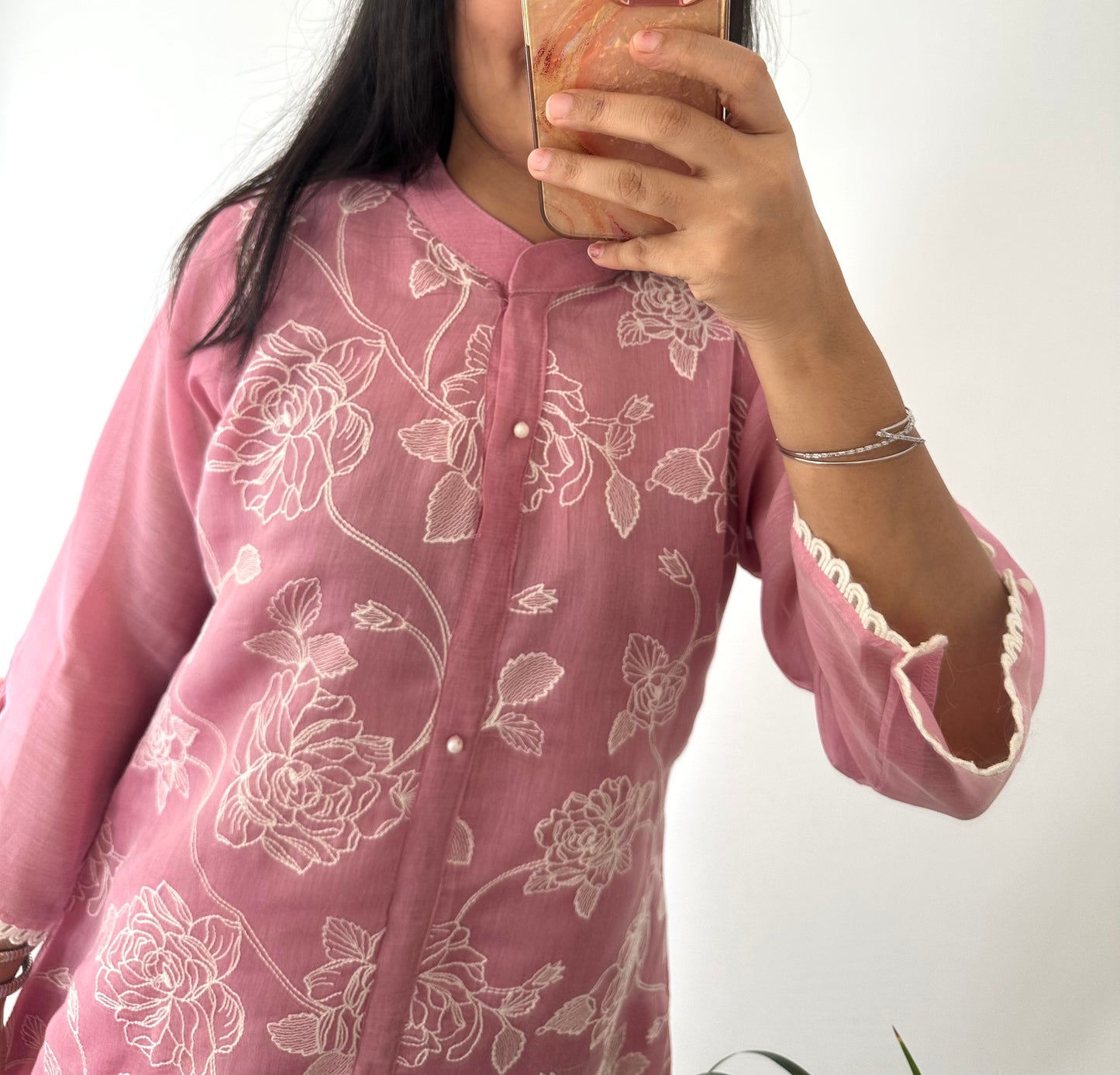 K039 - Mul Chanderi embroidered coord set