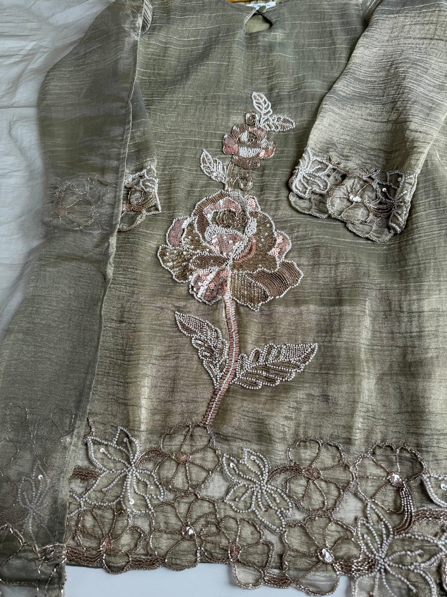 K511 - Crushed tissue silk handwork short Kurti with divider pants and dupatta